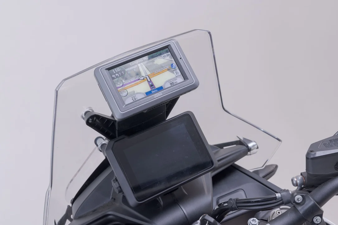fc-moto1-864499